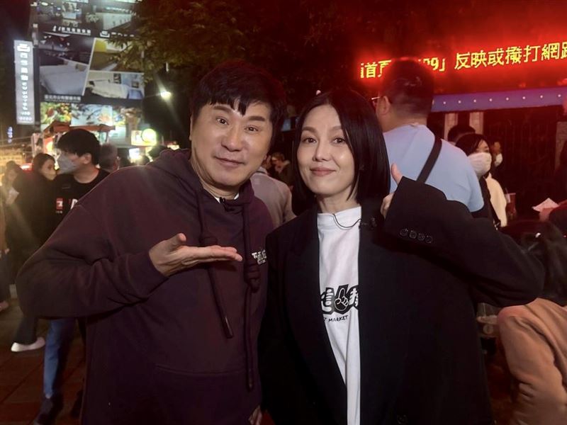 胡瓜邀苗可麗上節目。(圖/《下面一位》提供)