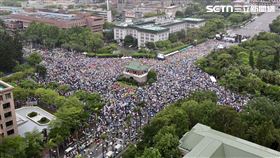 ▲426藍白上凱道宣稱破25萬人！空拍圖曝光。（圖／記者鄭孟晃攝影）