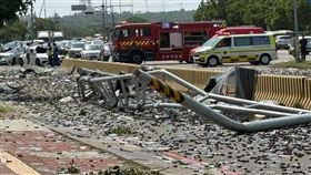 台中,事故,路段,曳引車,機車,轎車,向上路,追撞