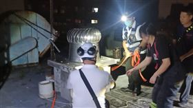 意外,吊掛,大樓外牆,廣告帆布