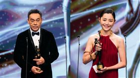 ▲劉清雲和衛詩雅摘下影帝、影后。（圖／翻攝自金像獎臉書）