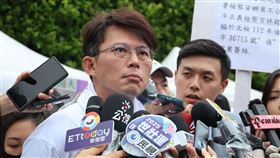 426藍白上凱道，黃國昌台下受訪（圖／記者鄭孟晃攝影）