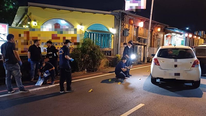 宜蘭警追捕拒檢車輛,逮捕嫌犯起獲毒品等證物。(圖/翻攝畫面)