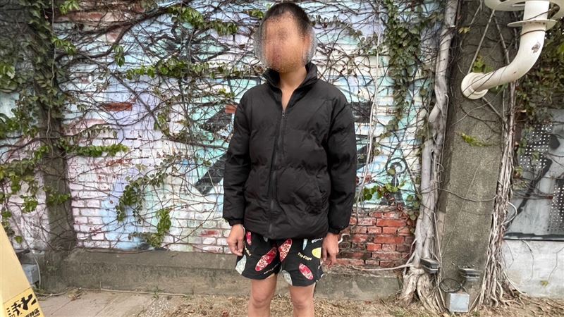 Coser太性感？他手伸褲…自嗨玩鳥下場曝