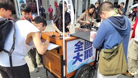 ▲大罷免三輪車亮相（圖／台灣基進提供） 