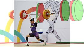 ▲清華大學舉重好手陳冠伶在114全大運55公斤級奪金。（圖／長榮大學114全大運執辦提供） 