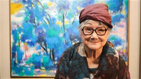 史博館「玩色、巧師」開幕式  鍾桂英出席國立歷史博物館推出「玩色．巧師：台灣戰後第一代女性藝術家鍾桂英」特展，呈現其色彩與筆觸的獨特風格，更突顯她在藝術教育上的卓越貢獻，對台灣女性藝術發展影響深遠。藝術家鍾桂英（圖）28日出席開幕式，分享創作靈感和心路歷程。中央社記者謝佳璋攝  114年4月28日