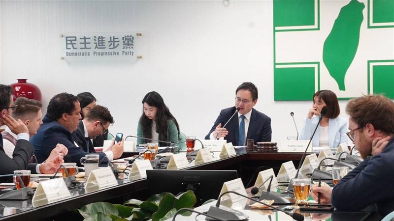 美智庫訪民進黨　聚焦台海安全、民主韌性