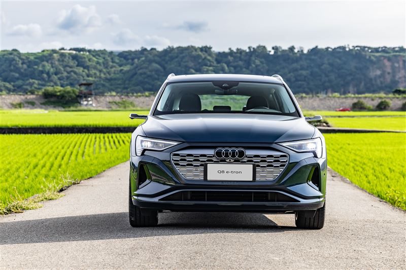 Audi Q8 e-tron純電旗艦休旅。(圖/翻攝Audi)