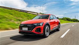 ▲Audi Q8 e-tron純電旗艦休旅。（圖／翻攝Audi）