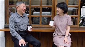 柯妻陳佩琪今（29）天晚間在臉書發文自述，柯文哲不在家八個月了，沒人可以跟她談天。（圖／翻攝自陳佩琪臉書）