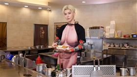 Bii畢書盡舉辦秘密感謝派對（圖／索尼音樂提供）