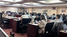 世壯運將開幕 北市議員指宣傳賽程配套不完備雙北世壯運將開幕，台北市議會委員會29日召開專案報告，議員指賽程及配套不完備，選手一頭霧水，並詢問中國選手來台事宜。世壯運表示，中國選手及陪同人員共555人，其中476人已提出申請資料，由移民署審查。中央社記者劉建邦攝 114年4月29日