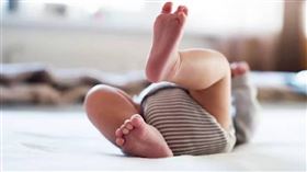 男嬰出生3天被丟包檳榔攤，媽神隱9個月。（示意圖／翻攝自unsplash）