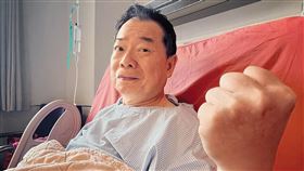 廖錦德雖未照顧爸爸，但廖峻中風第一時間，他都會在社群發文。（翻攝自錦德臉書）