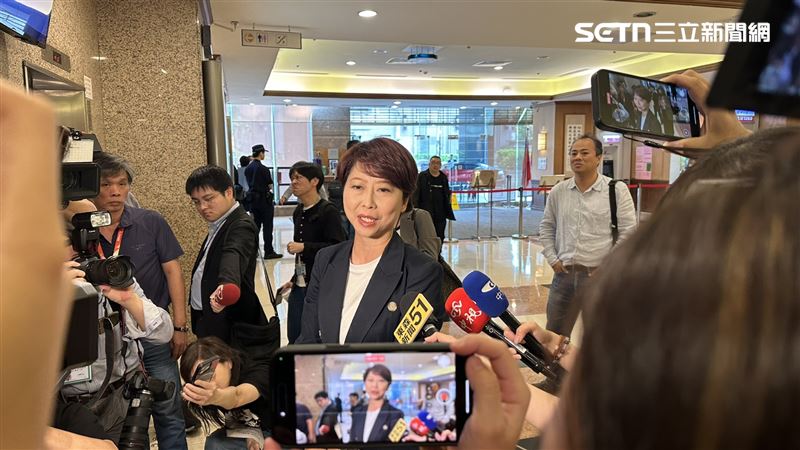 謝龍介想握手！陳亭妃甩頭走人酸「這句」