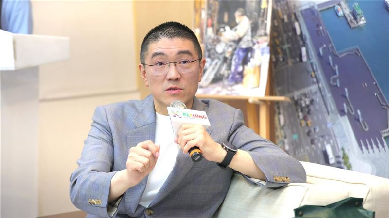 她問謝國樑：真懂法律？還是作卸責工具？