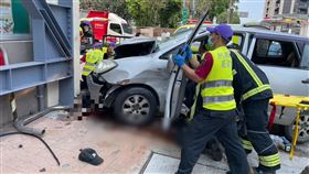 八德區公所,車禍,路人,桃園（圖／翻攝畫面）