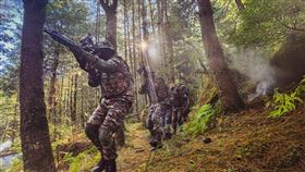 惡人先告狀？巴基斯坦越境開火　反手控印度24小時內將動武▲圖片描述。（圖／翻攝自ADGPI - Indian Army臉書）（圖／翻攝自印度陸軍臉書）