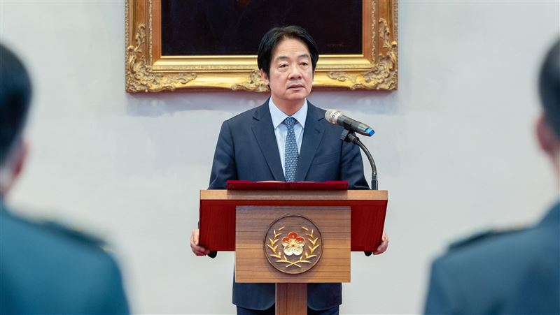 賴清德主持將官授階　讚孫立方這項事績