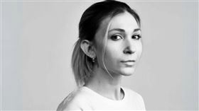 羅什奇娜赴戰地深入取材後失蹤，遭俄方長期隱瞞死訊，甚至被列為「無名男屍」，其遺體狀況慘不忍睹。（圖／翻攝自facebook）