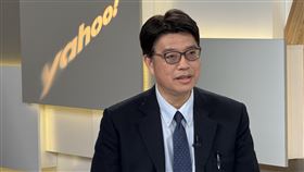 陸委會主委邱垂正今（30）日接受Yahoo TV「齊有此理」節目專訪。（圖／Yahoo TV「齊有此理」節目提供)