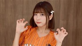 瑟七擁有甜美外表及傲人身材，獲封「南台灣最頂啦啦隊」稱號。
（圖／翻攝自臉書）