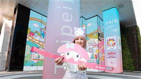 三麗鷗「肖像大賞」期間限定光廊展繽紛登場。（圖／主辦單位提供）