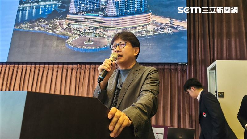 亞昕國際開發宣布100％併購子公司「全虹建設」，圖為亞昕集團掌舵人、總裁姚連地。（圖／記者陳韋帆攝影）
