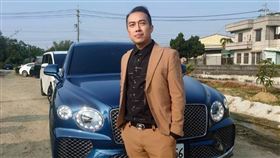 安哥遭女友「安嫂」家屬控訴家暴。（圖／翻攝自臉書）