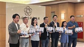 ▲國民黨團 【反惡罷台灣戰車隊】記者會，羅智強（右3）等多位立委出席。（圖／記者蘇晏男攝影）
