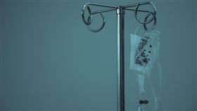 點滴架。（示意圖／翻攝自Unsplash）