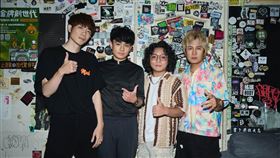 羅文裕（右起）與潘信維、楊肅浩、蕭閎仁舉辦「歌聲內底攏是話」演唱會（圖／時刻娛樂提供）