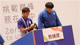 ▲臺體教練楊勇緯（左）。（圖／長榮大學114全大運執辦提供） 