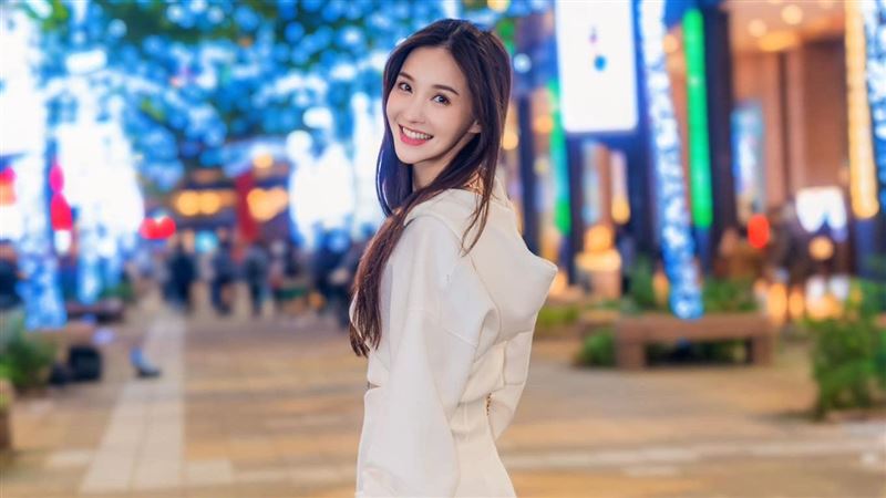 台8女星出事了　突爆車禍遭撞車頭全毀