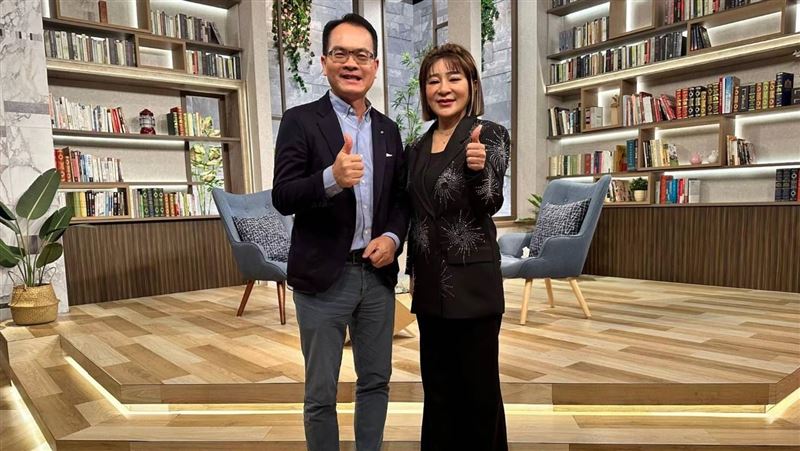 17歲牛肉場賣唱求生　王彩樺崩潰哭曝辛酸