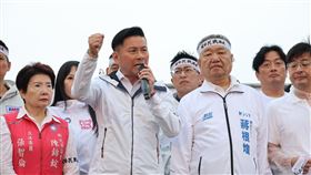 426藍白上凱道，台上蔣根煌戴錫欽等人（圖／記者鄭孟晃攝影）