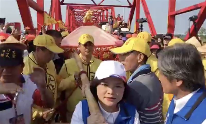 2019年張麗善就曾被質疑搶轎。(圖/翻攝自張麗善臉書)