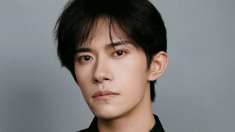 易烊千璽相隔8年來台　合體蔣勤勤見影迷