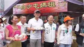 黃國昌喪父還沒對年，就參加白沙屯進香活動 圖/翻攝自民眾之聲YT