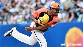 ▲中職36年例行賽，統一獅先發投手蒙德茲。（圖／記者劉彥池攝影）