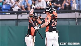 ▲中職36年例行賽，統一獅右外野手邱智呈炸裂陽春砲。（圖／記者劉彥池攝影）