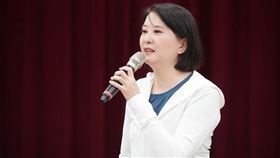 王鴻薇於昨（3）日舉辦政策說明會，找來前立委郭正亮助講。（圖／翻攝自王鴻薇臉書）