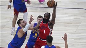 ▲丹佛金塊在季後賽首輪系列賽第7戰大比分擊敗洛杉磯快艇，以4比3勝出晉級次輪。（圖／美聯社／達志影像）