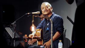 ▲統一獅9月19日賽前邀請臺語金曲歌王謝銘祐開唱。（圖／統一獅提供）