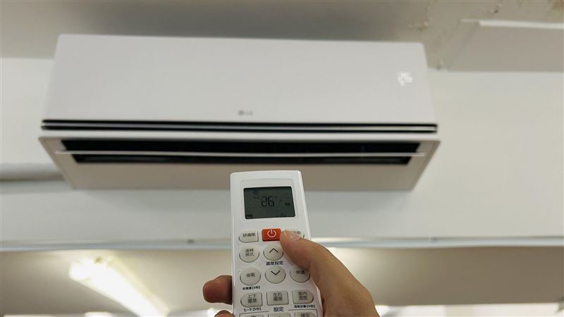 冷氣開整天還不涼？3大隱形熱源害你白吹