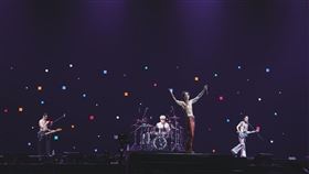 TRASH《幸福的末班車》15週年演唱會昨晚（3日）在高雄巨蛋開唱（圖／華納音樂提供）