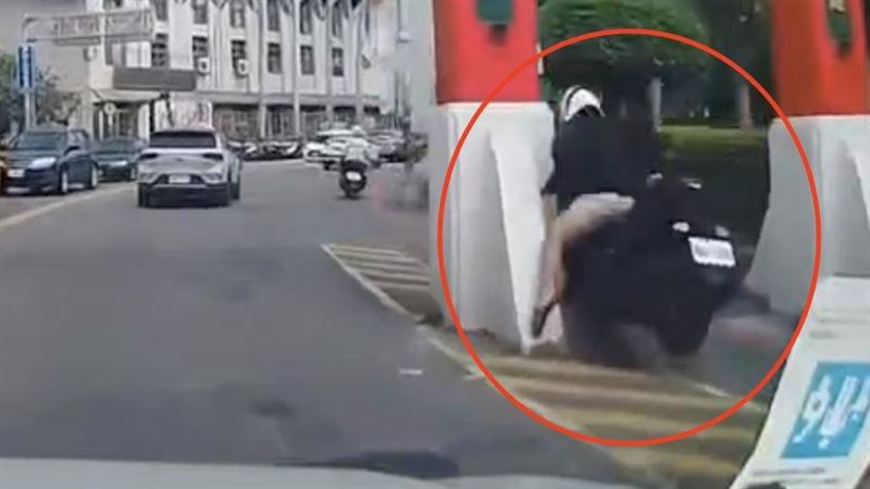 騎士分神「撞柱」慘摔　網傻眼：有美女？