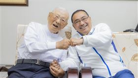 ▲許歷農辭世，侯友宜發文哀悼。（圖／新北市府提供）