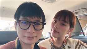 逸祥和紫布爾正若登記結婚。（圖／翻攝自逸祥臉書）